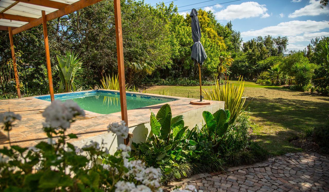 Отель Rouana Guest Farm Стелленбос Экстерьер фото