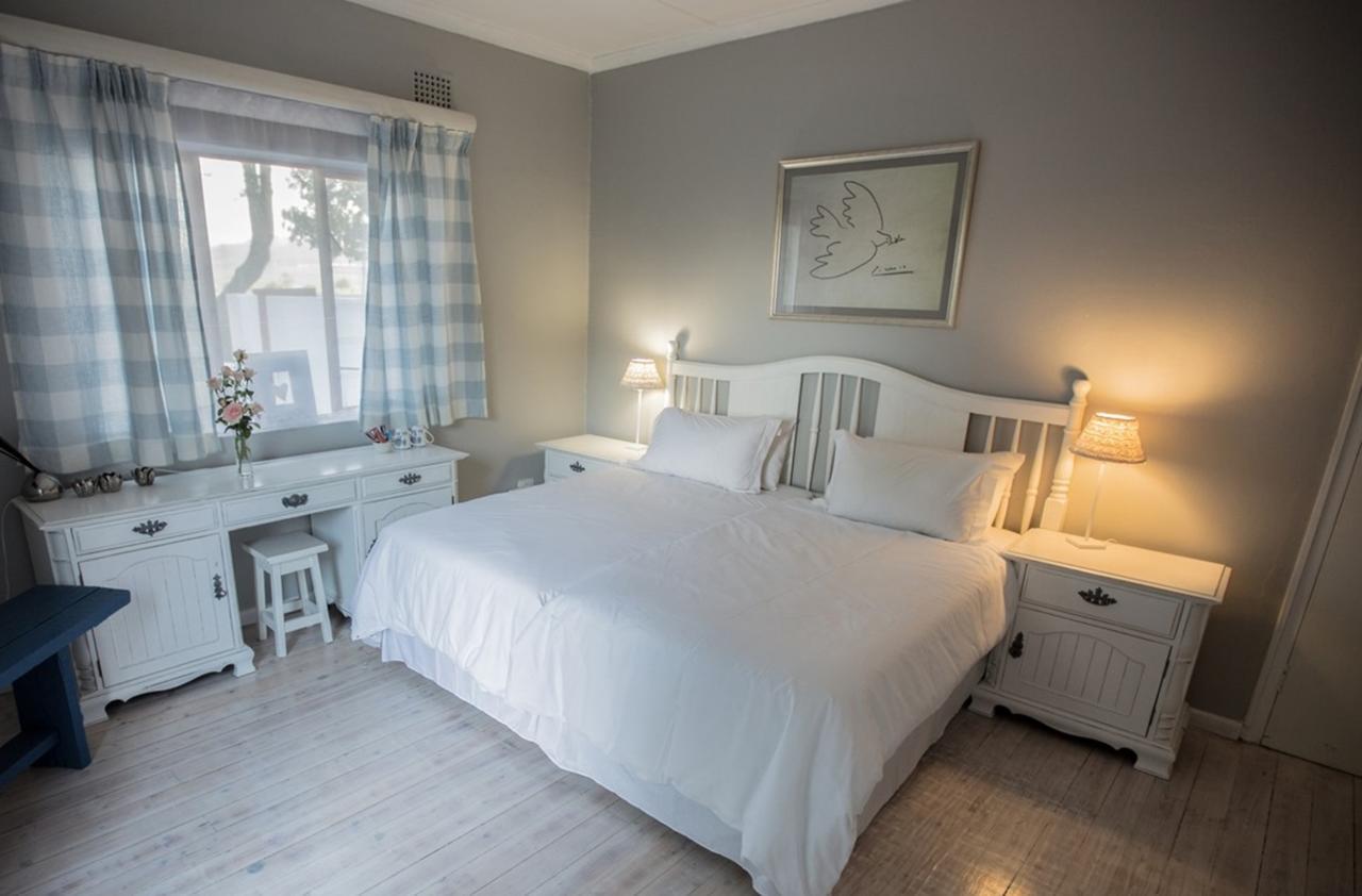 Отель Rouana Guest Farm Стелленбос Экстерьер фото